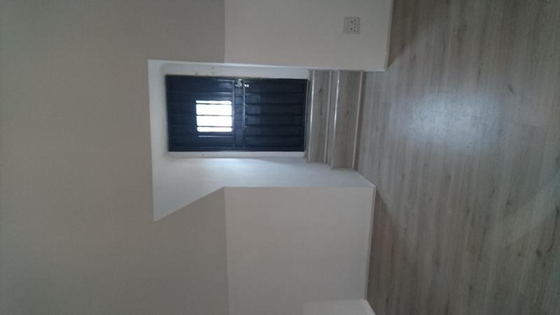 To Let 2 Bedroom Property for Rent in Woodstock Western Cape